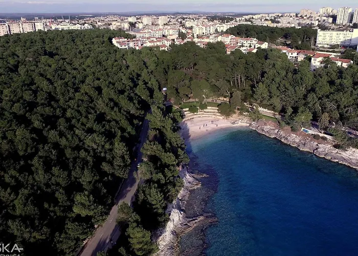 Appartement Hoehlenmensch 2 By Interhome Pula