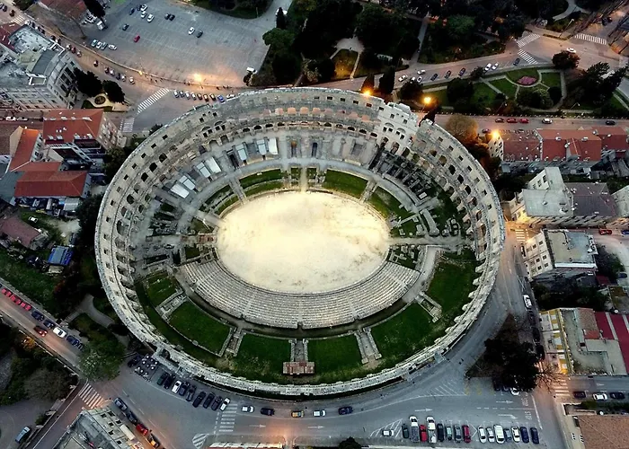 Hoehlenmensch 2 By Interhome Appartement