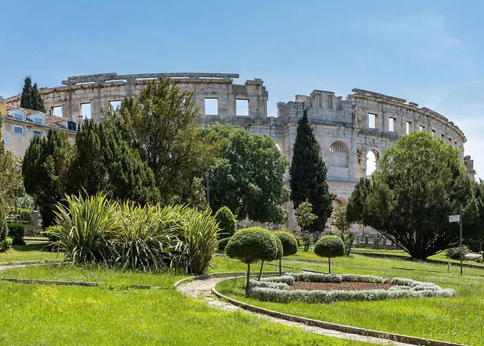 Hoehlenmensch 2 By Interhome *