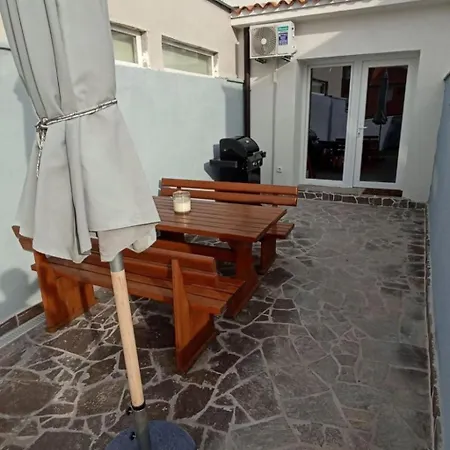 Hoehlenmensch 2 By Interhome Apartment *