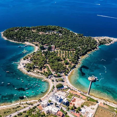 Hoehlenmensch 2 By Interhome Apartment Pula