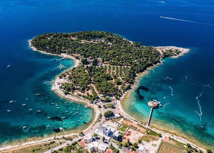 Hoehlenmensch 2 By Interhome Apartman Póla